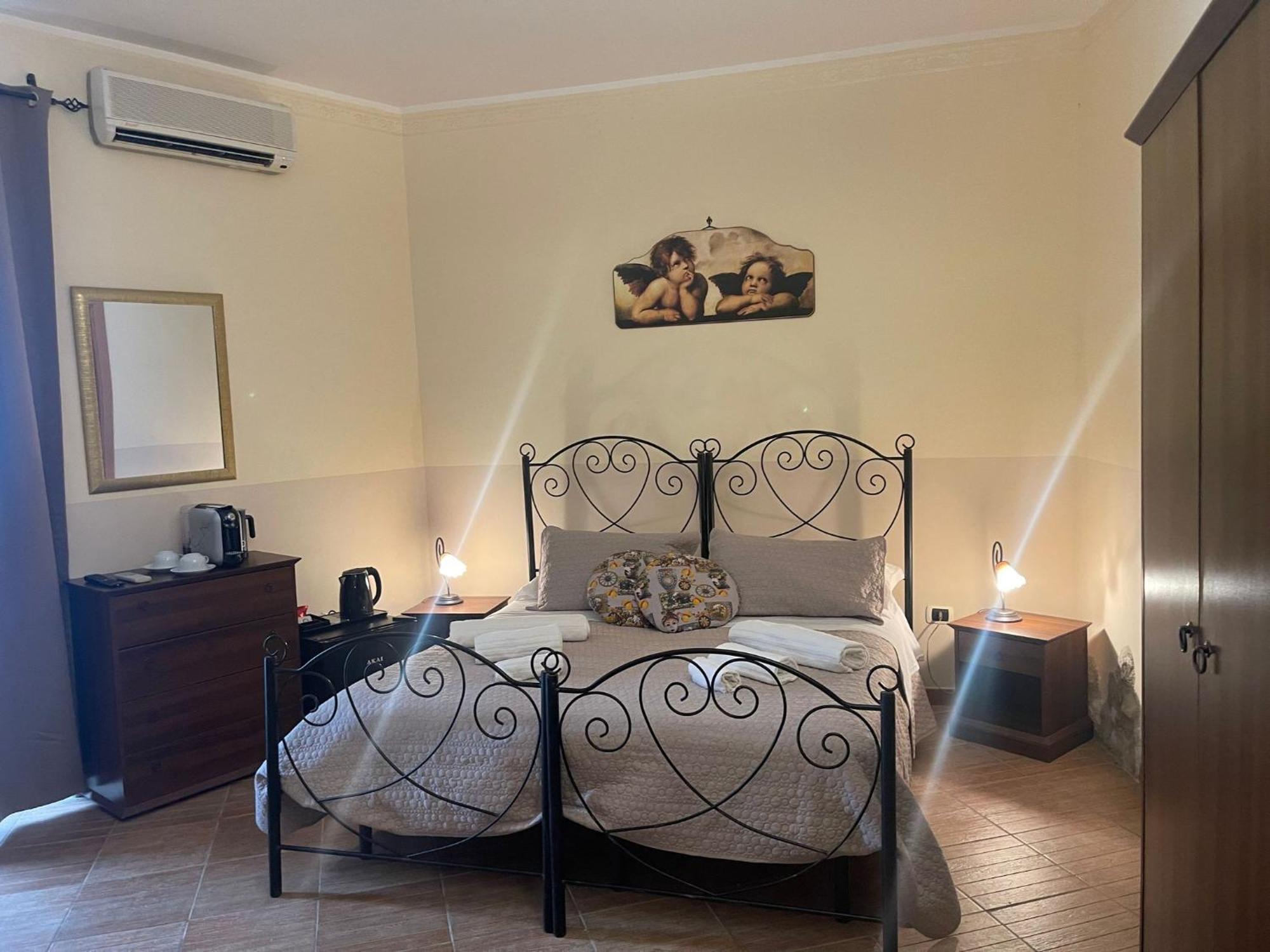 Bed And Relax-Il Maniero Bed & Breakfast Calatabiano Exterior photo